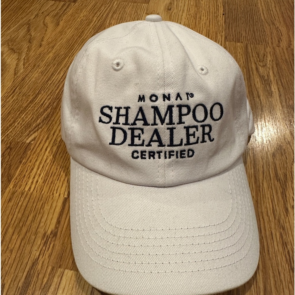 Monat Shampoo Dealer Hat